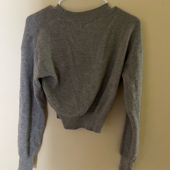 Forever 21 Sweater - Picture 2 of 2